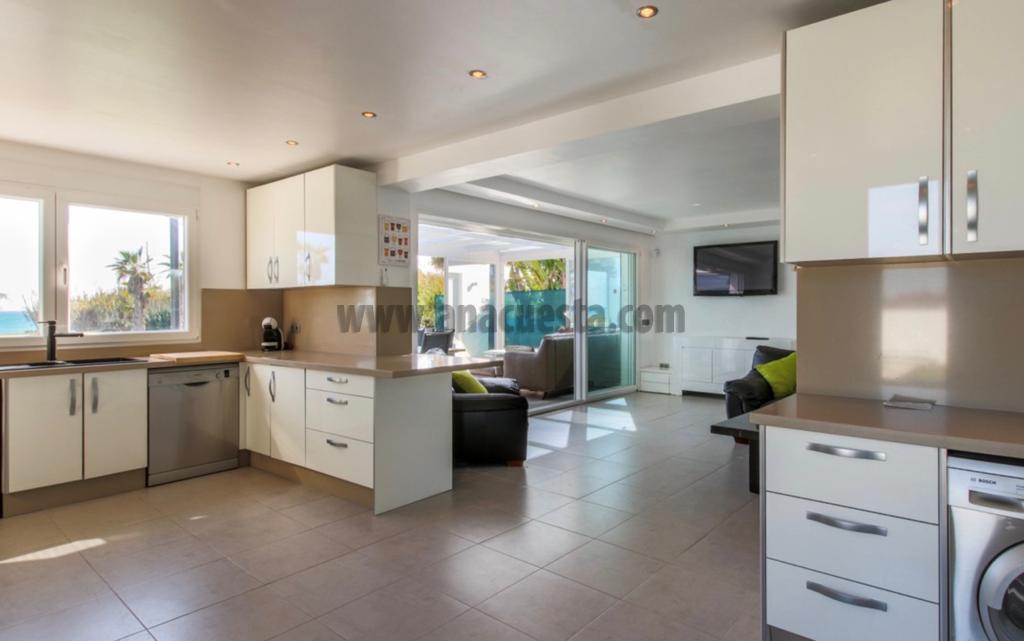 For sale of house in Estepona