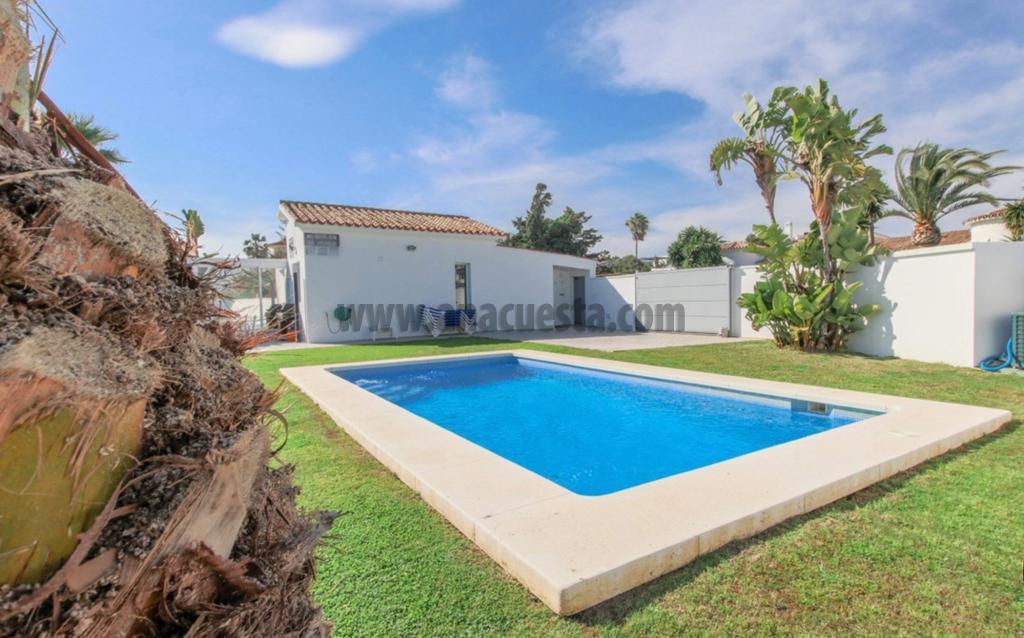 Alquiler de casa en Estepona