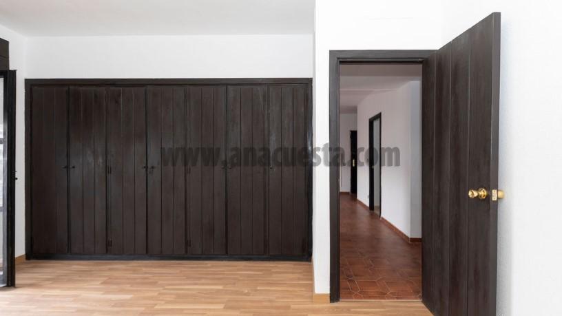 For sale of apartment in Puerto Banús