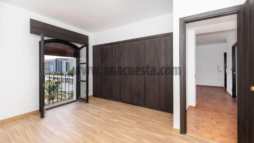 For sale of apartment in Puerto Banús