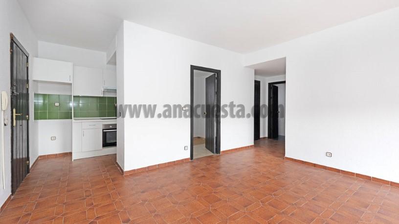 For sale of apartment in Puerto Banús