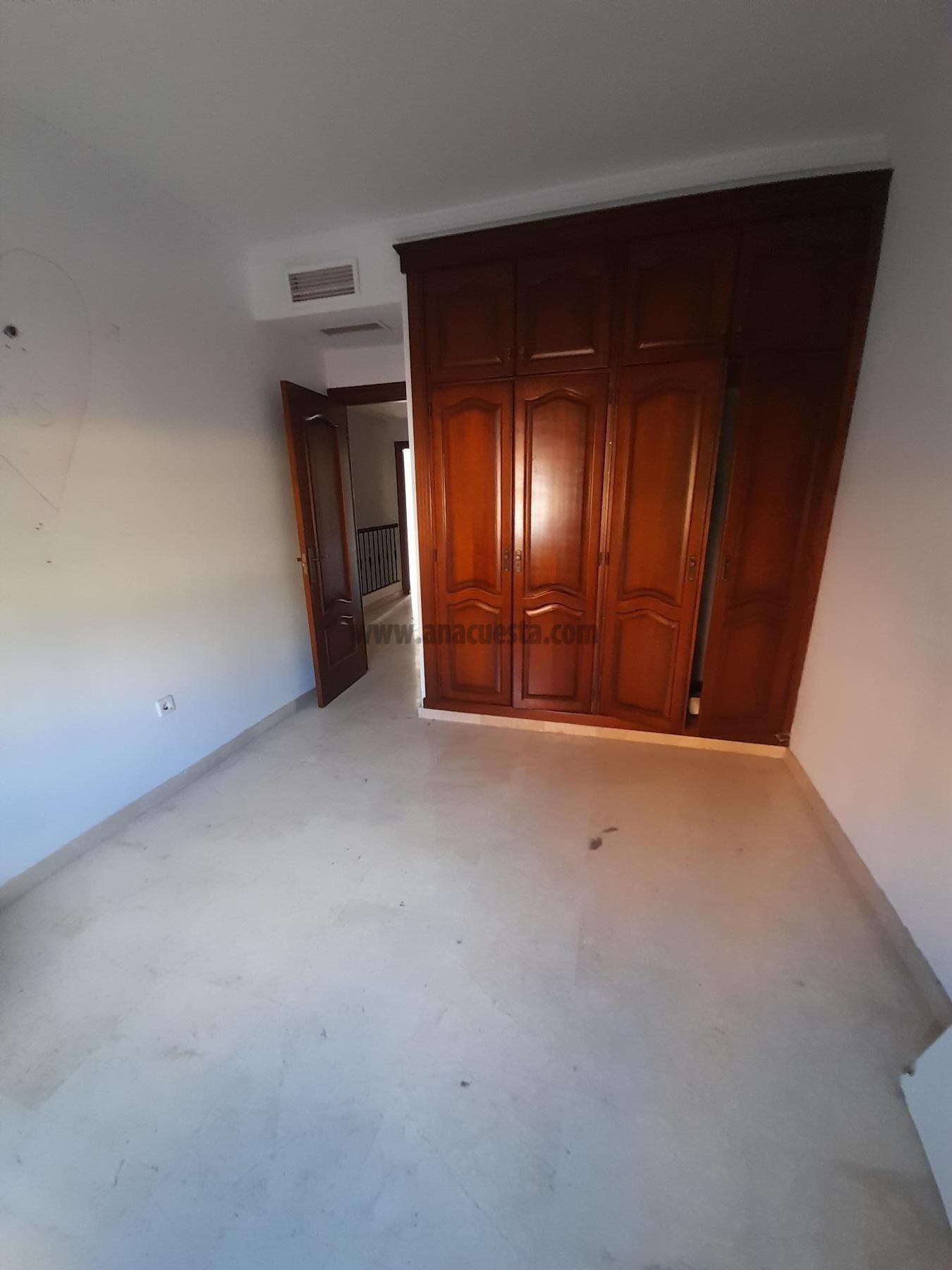 For sale of house in Marbella