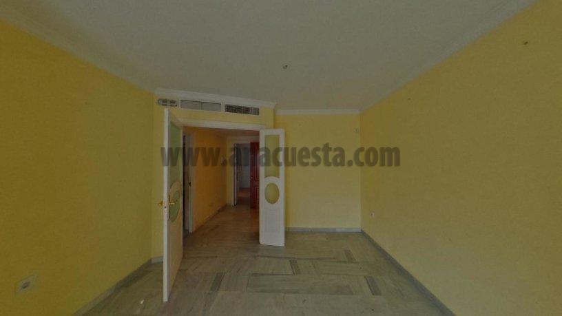 For sale of apartment in Marbella