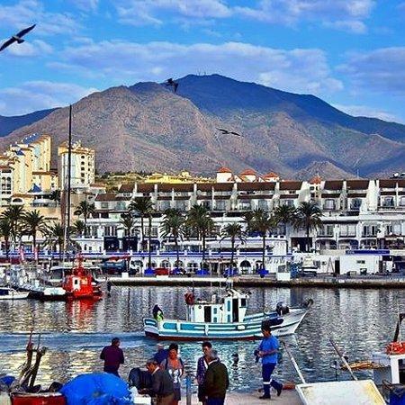 For sale of garage in Estepona