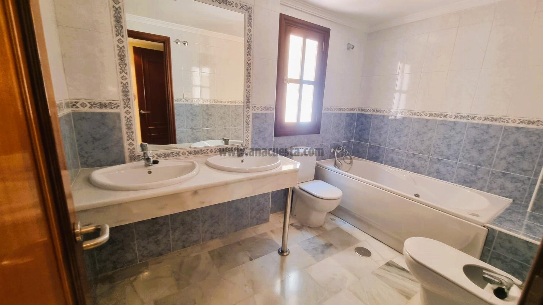 Alquiler de apartamento en Estepona