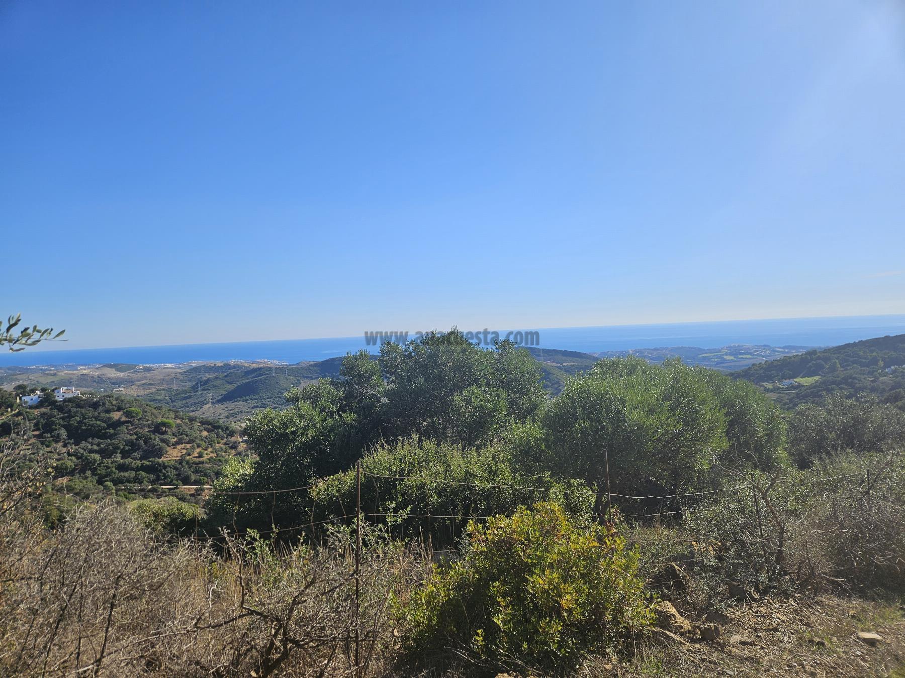 Venta de terreno en Casares