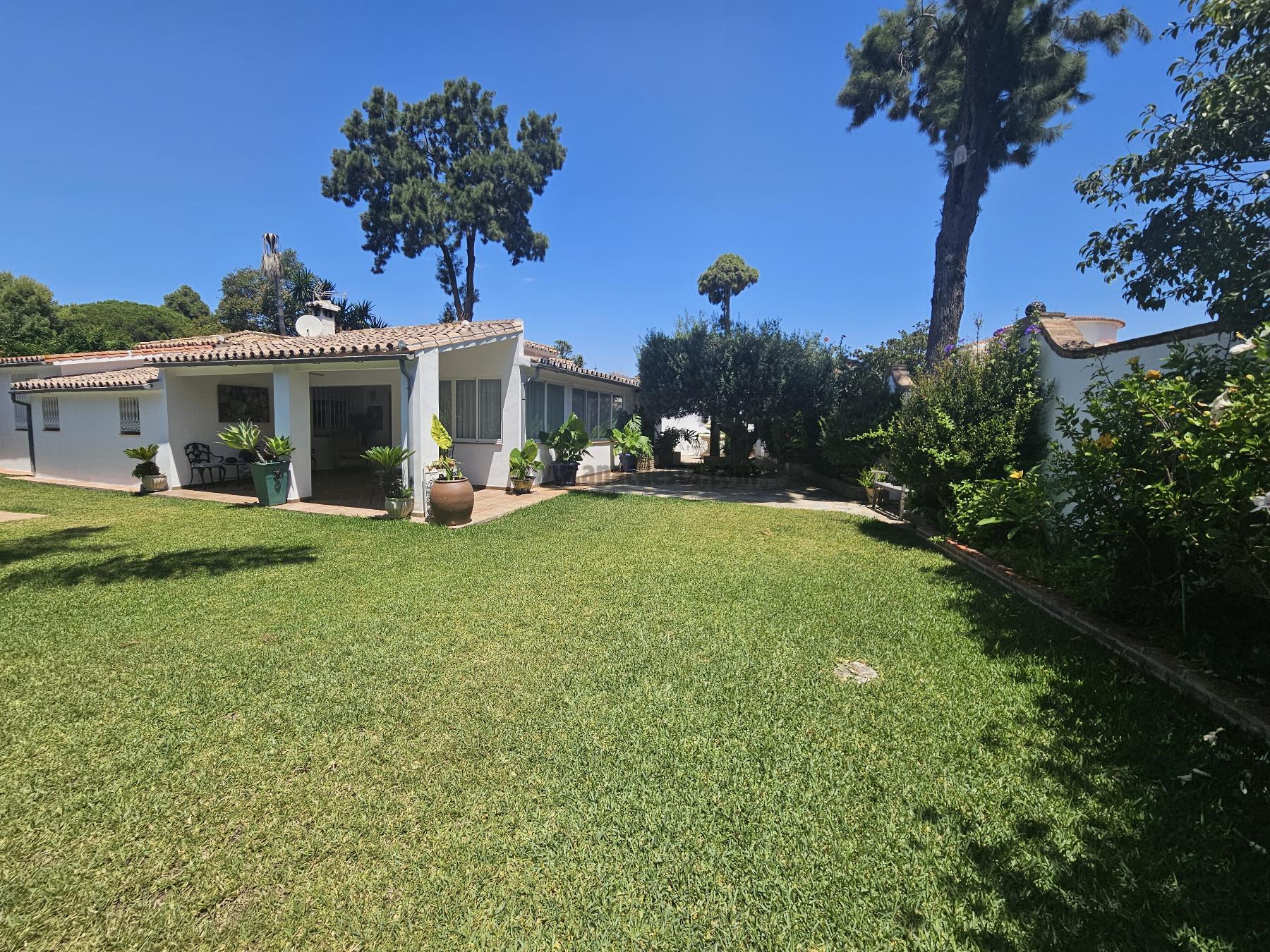 Venta de chalet en Estepona