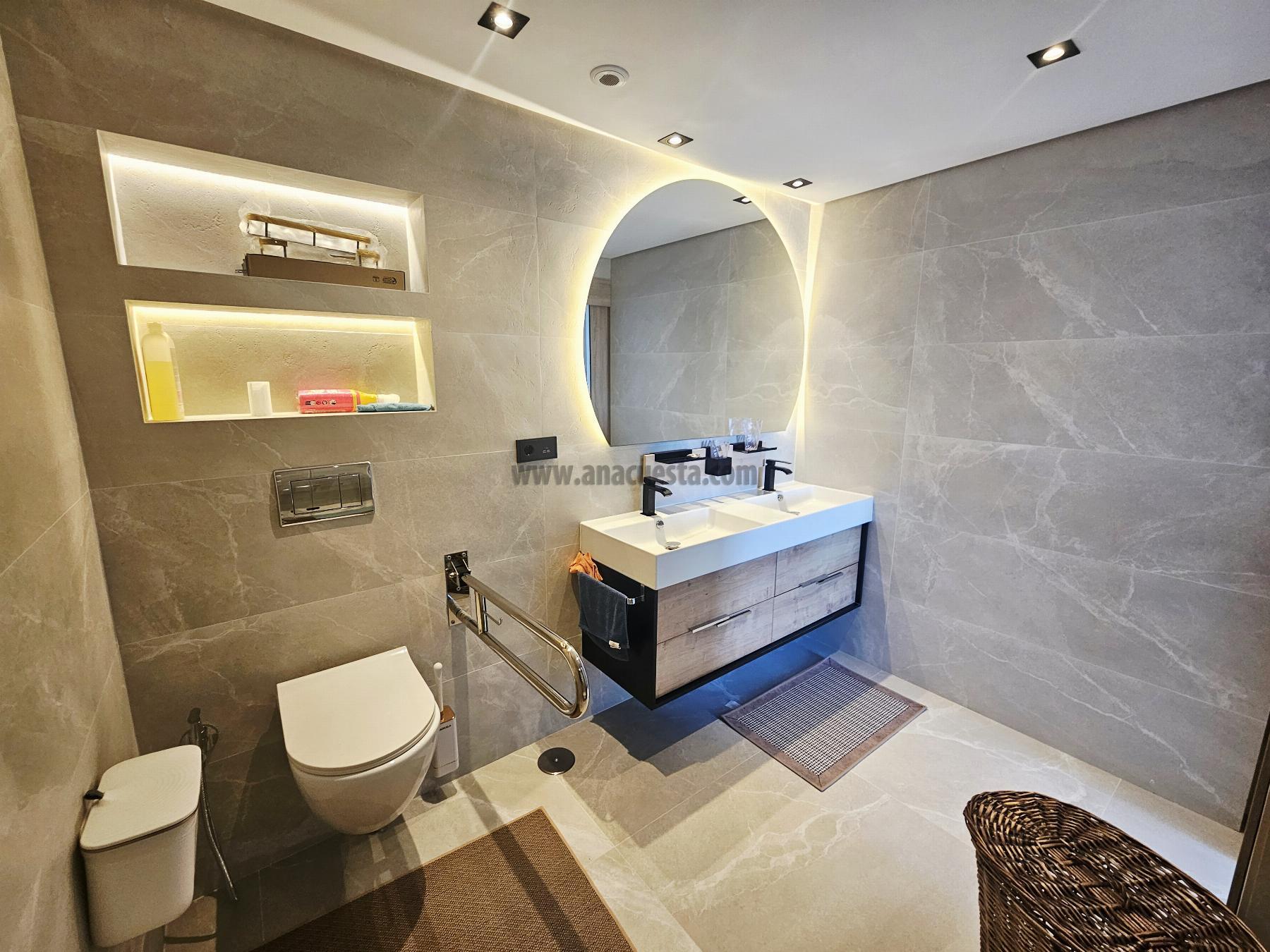 Venta de apartamento en Istan