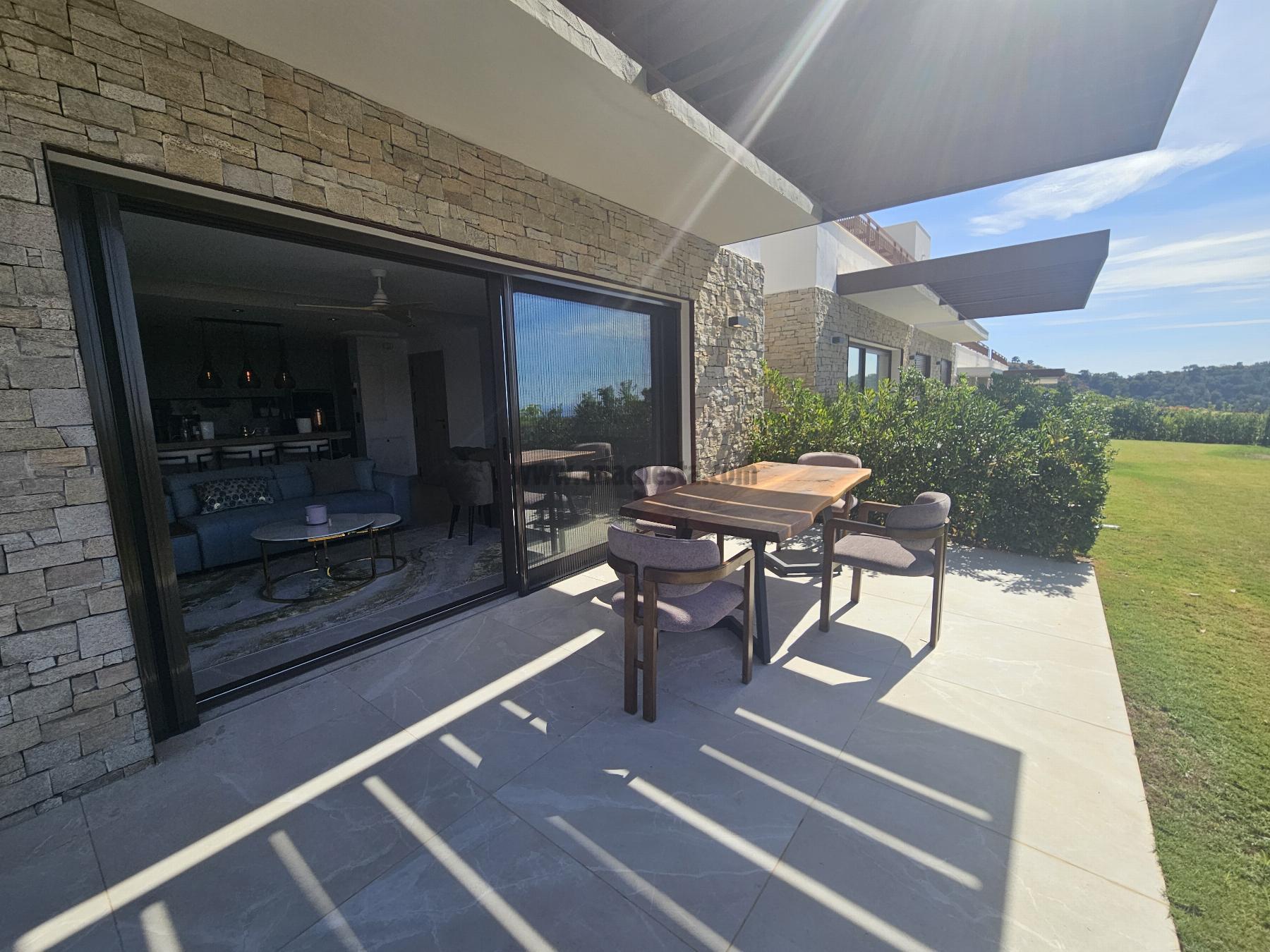 Venta de apartamento en Istan