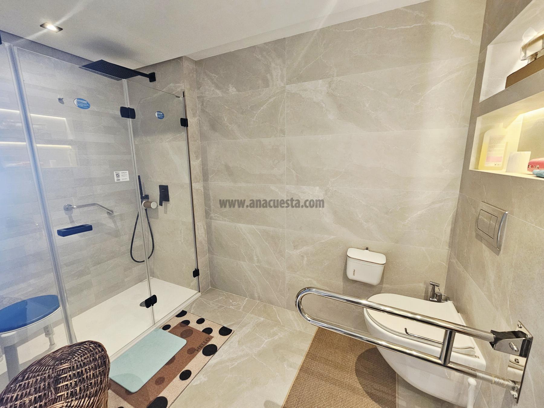 Venta de apartamento en Istan