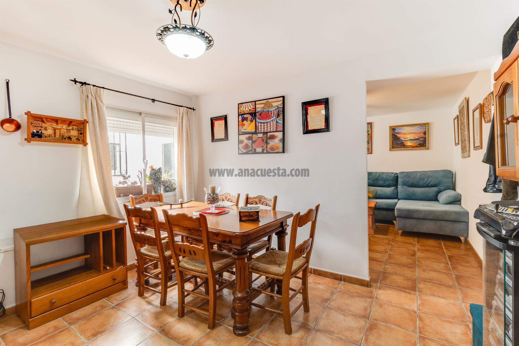 Venta de casa en Estepona