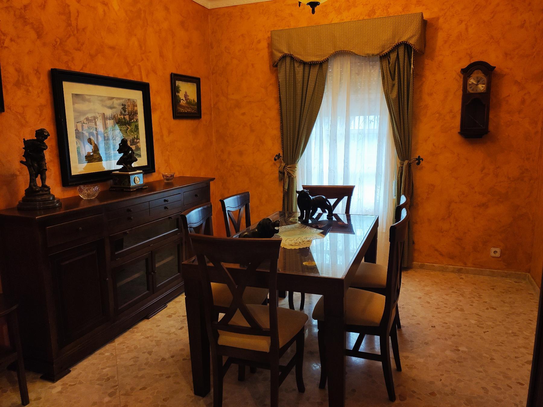 For rent of chalet in Espartinas
