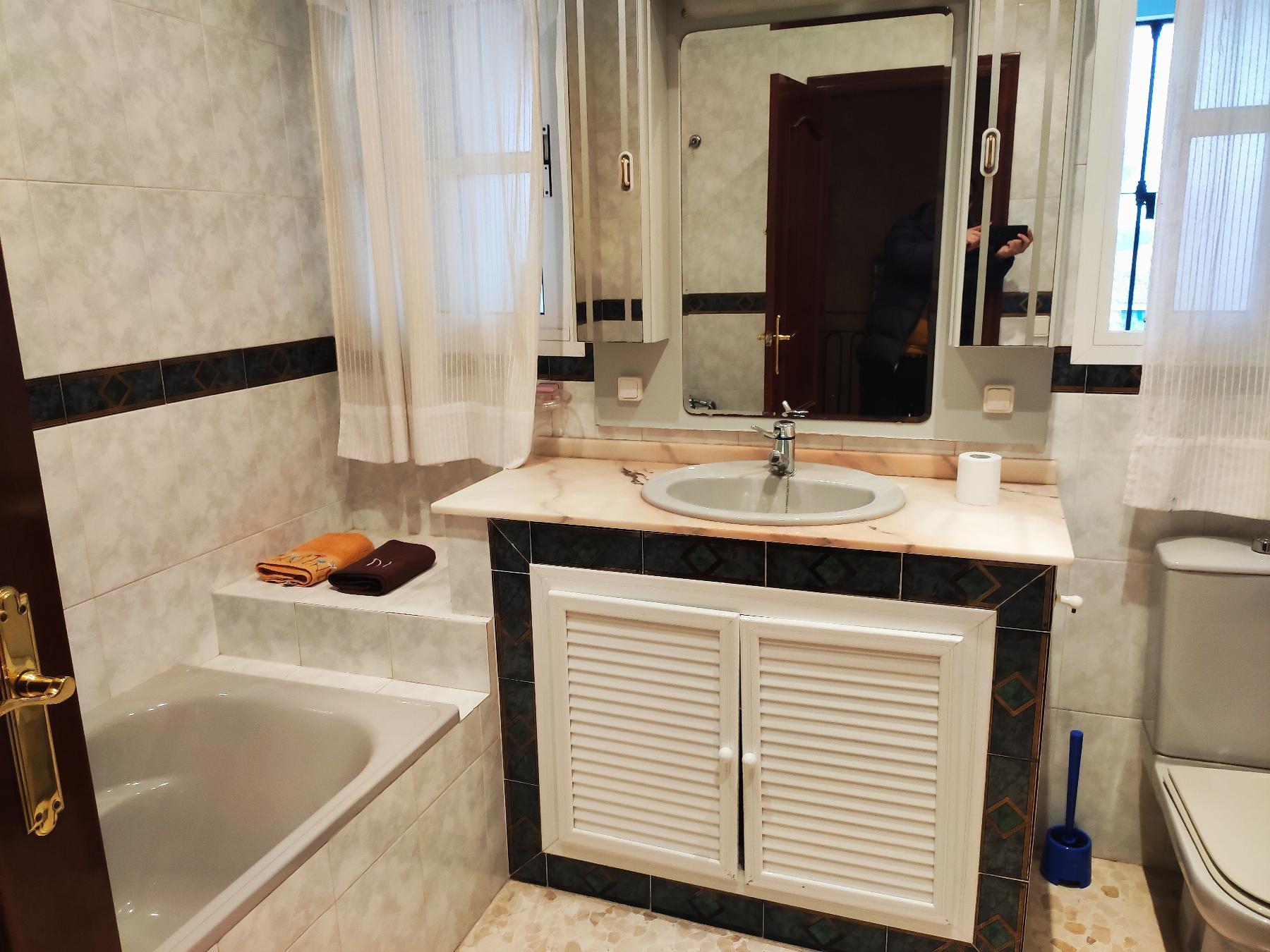 For rent of chalet in Espartinas