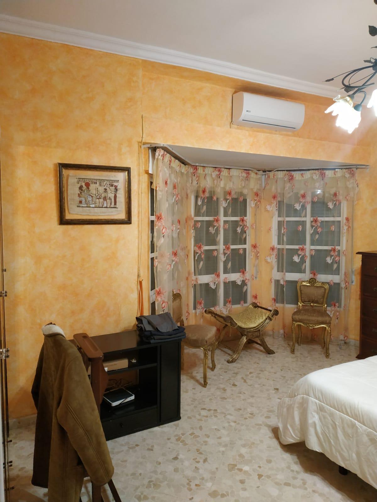 For rent of chalet in Espartinas