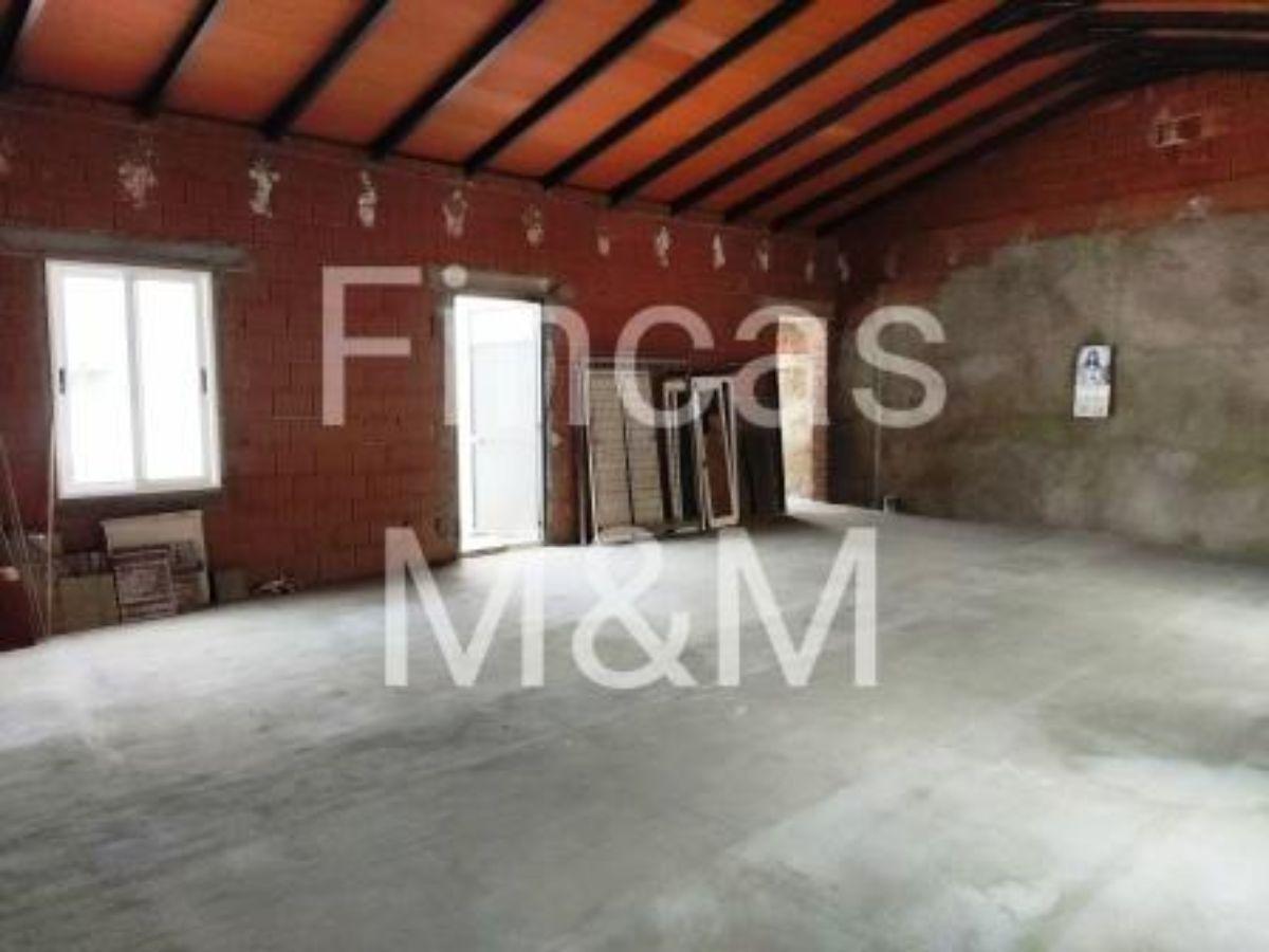 Venta de casa en Fuentes de León