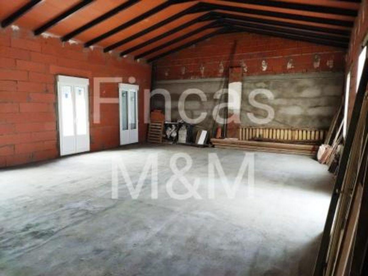 Venta de casa en Fuentes de León