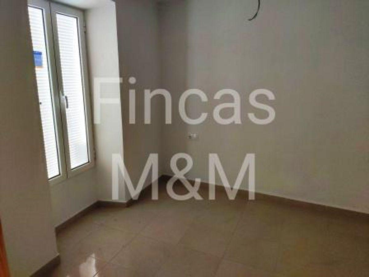 Venta de casa en Fuentes de León