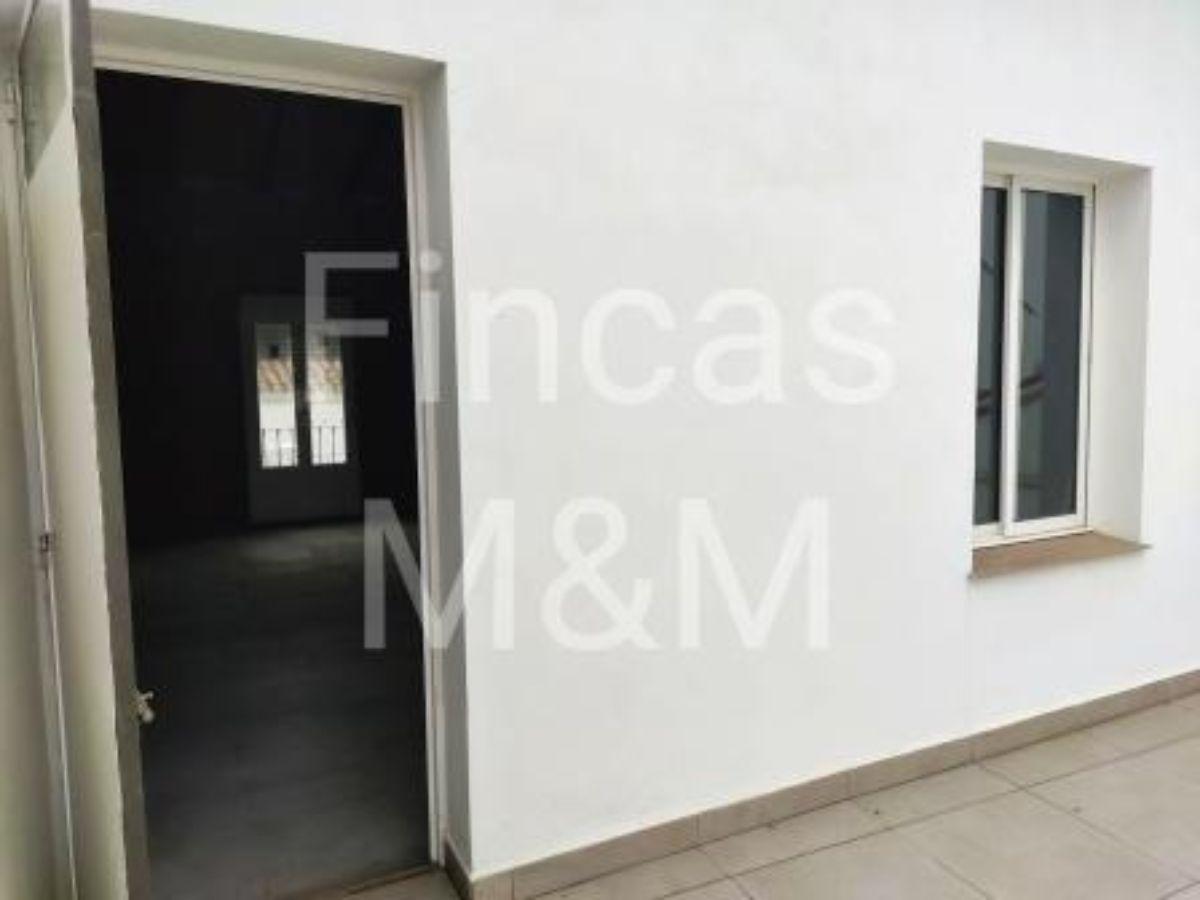 Venta de casa en Fuentes de León