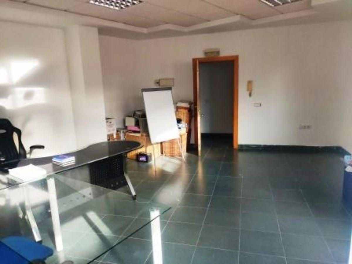For sale of office in Bormujos