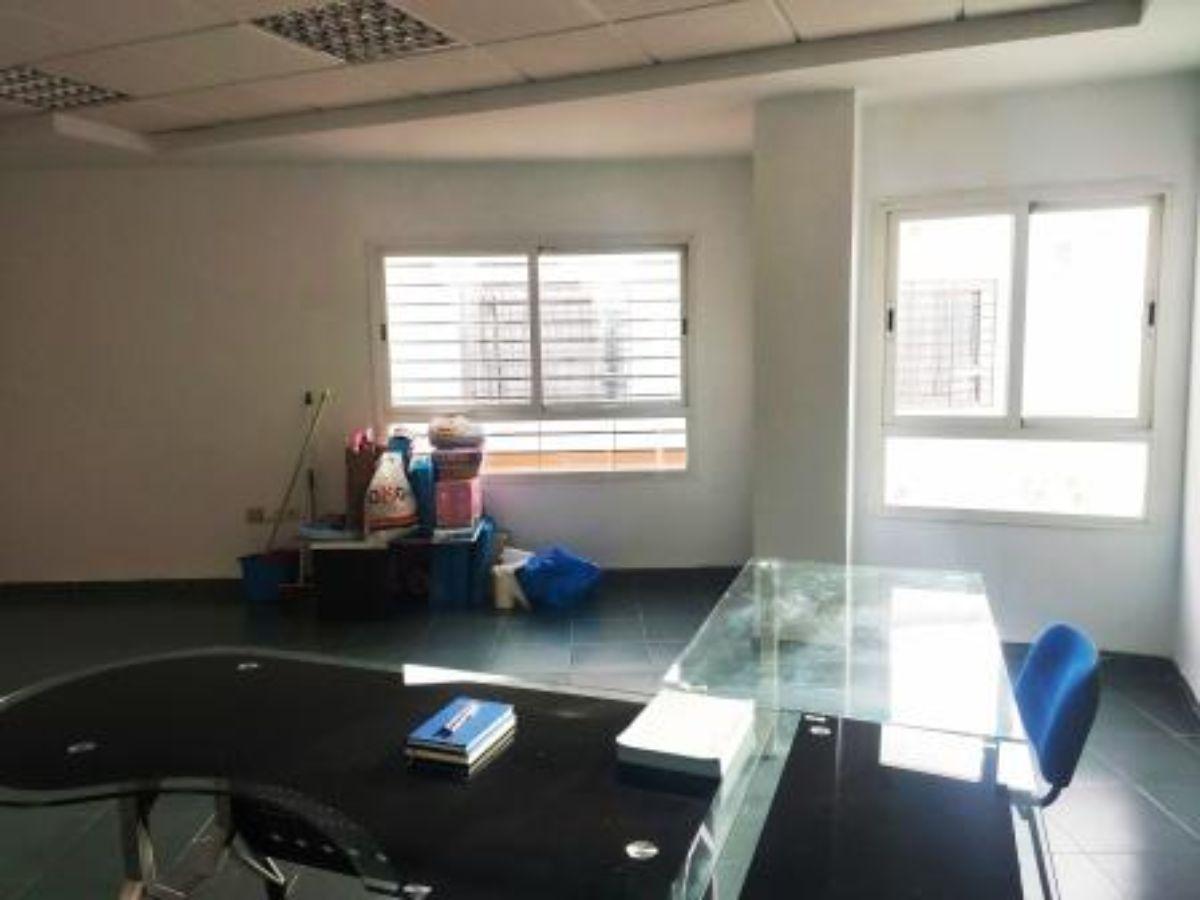 For sale of office in Bormujos