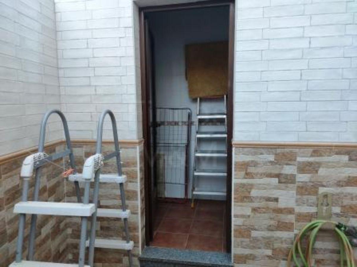 For rent of house in Villamanrique de la Condesa