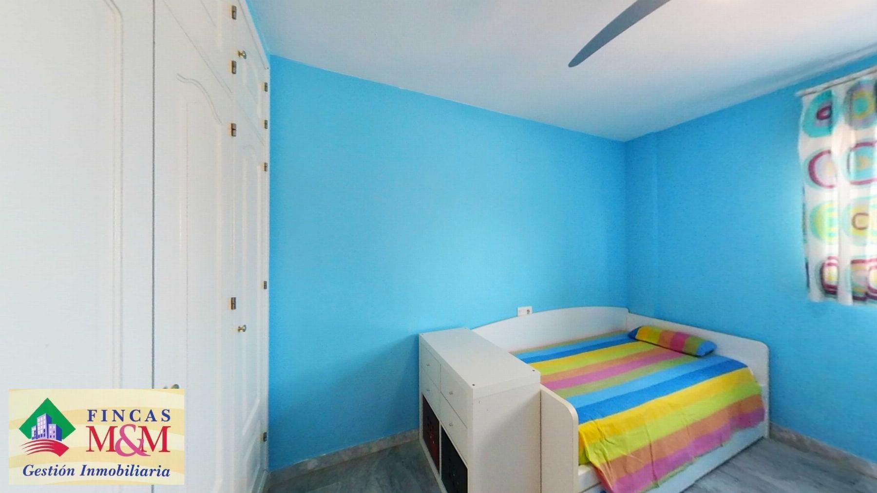 For sale of penthouse in Bormujos