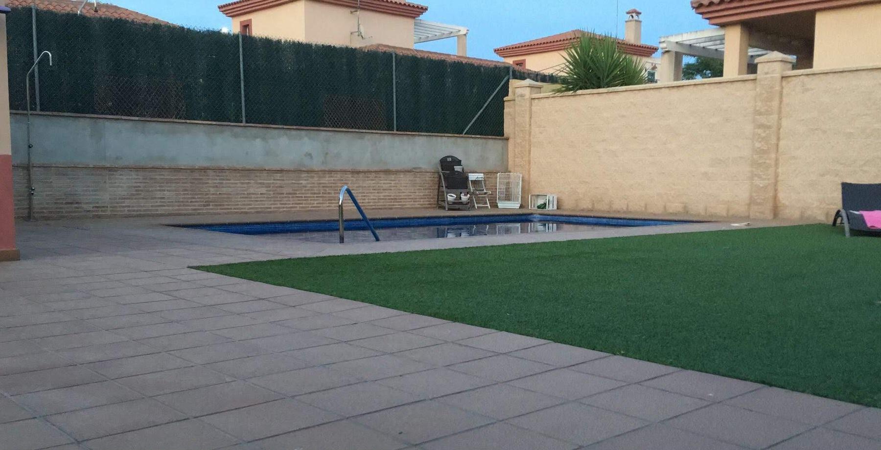 For sale of chalet in Espartinas