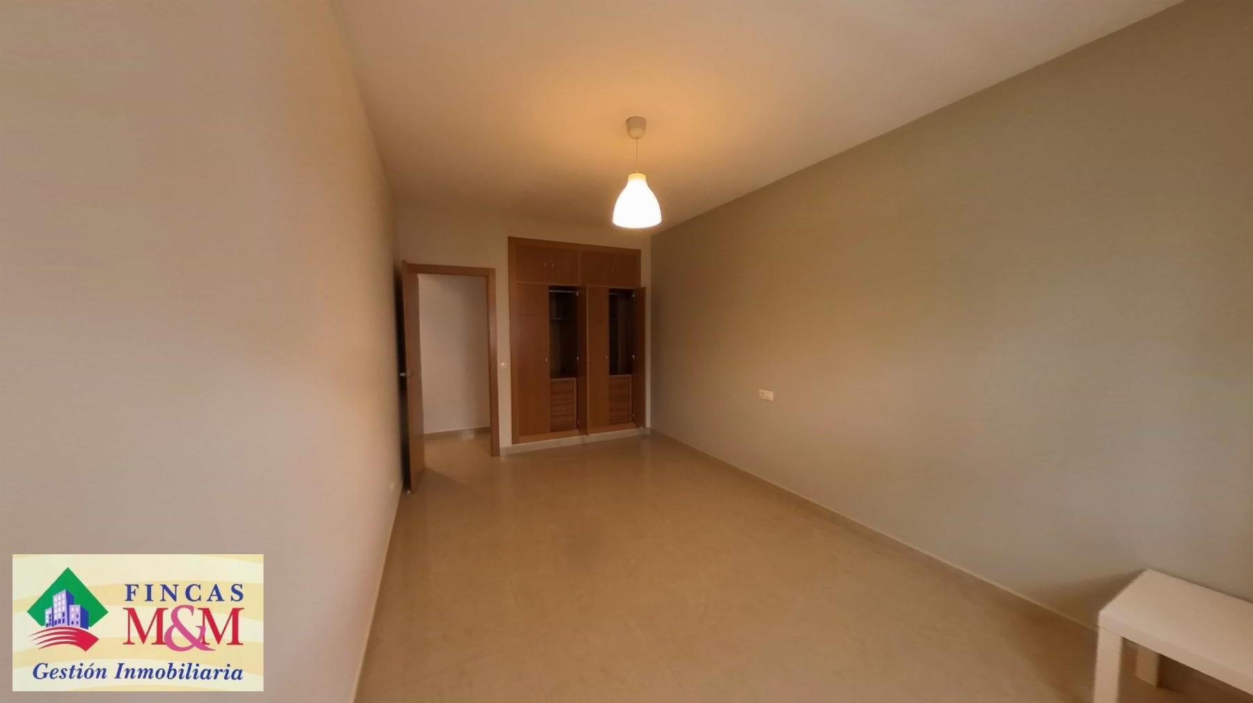 For sale of house in Gines