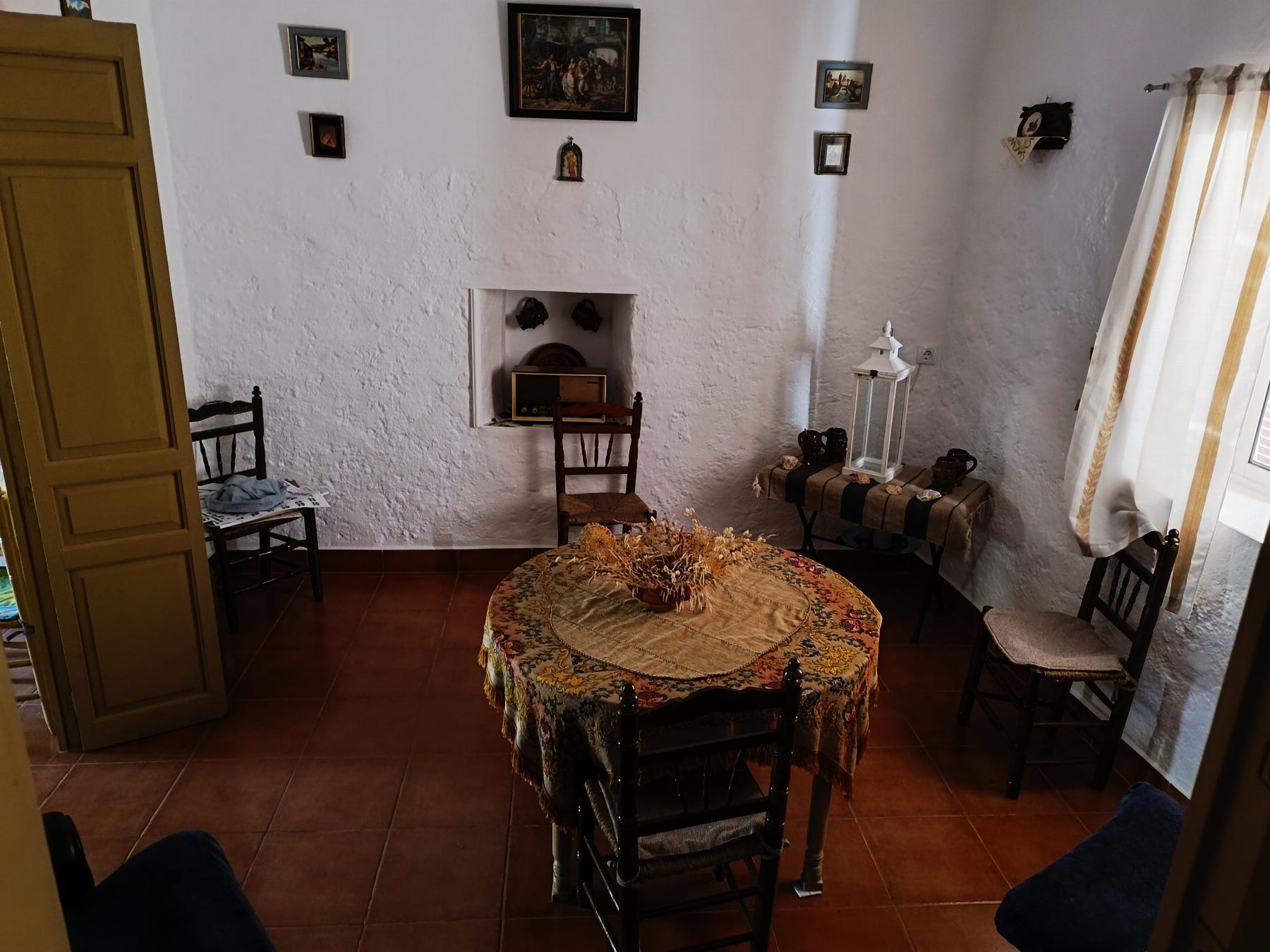 For sale of rural property in Fuentes de León