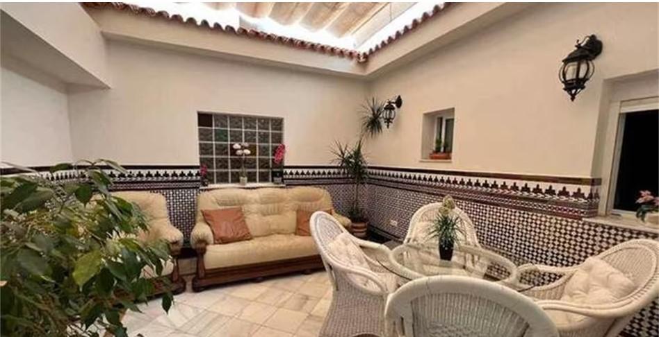 For sale of flat in Bormujos