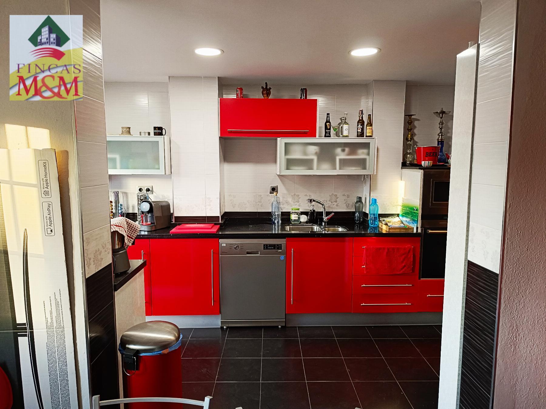 For sale of flat in Bormujos