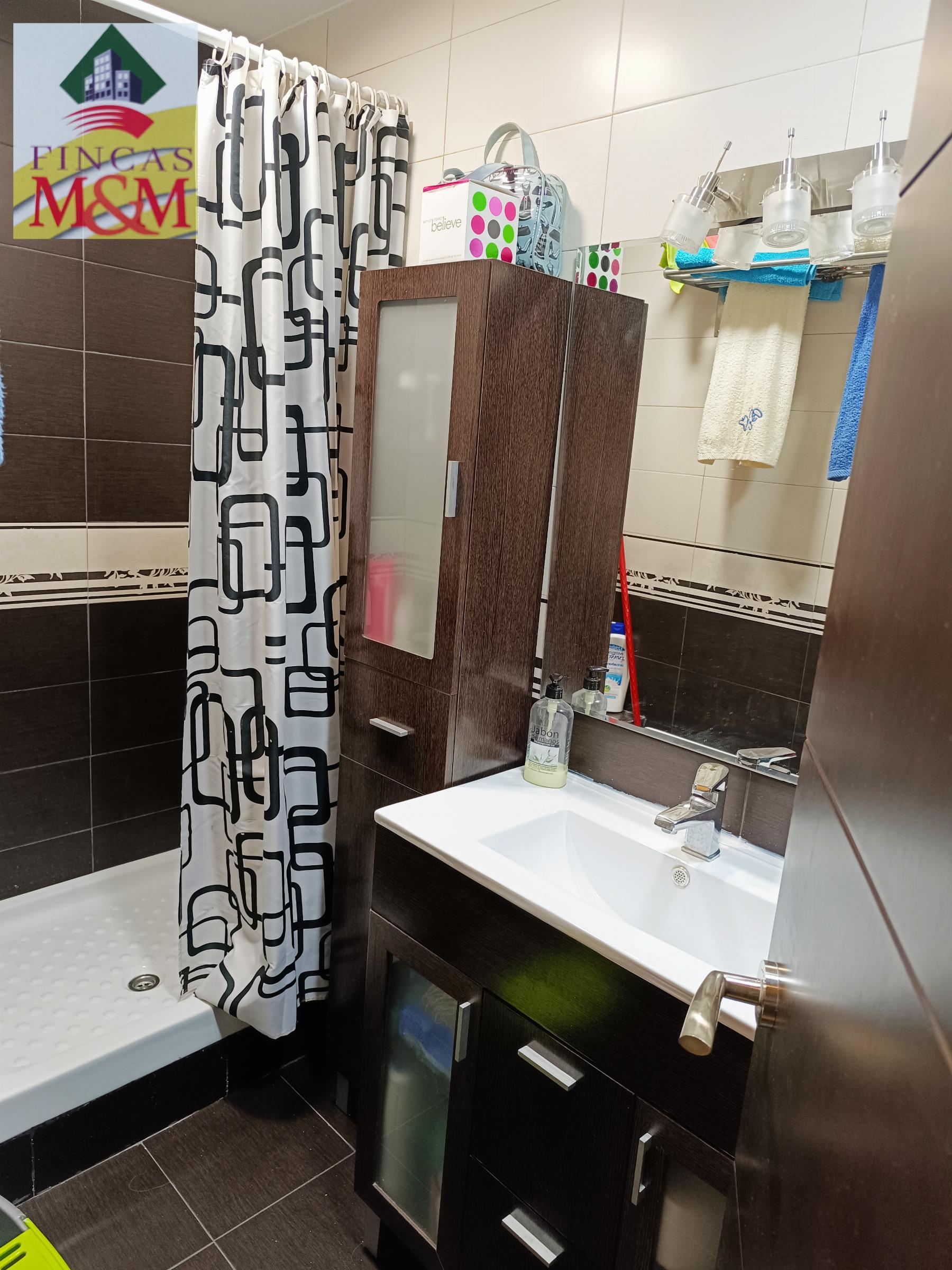 For sale of flat in Bormujos