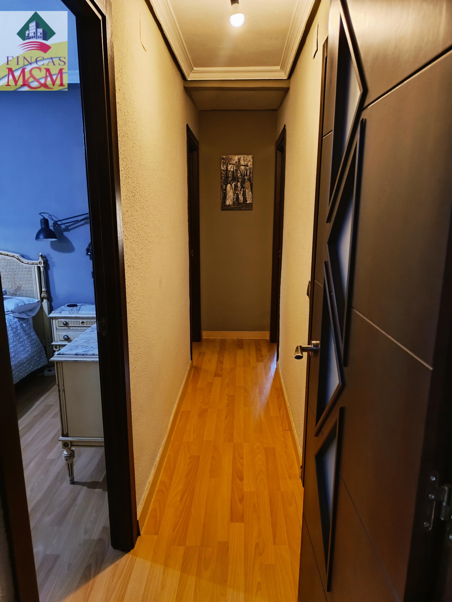 For sale of flat in Bormujos