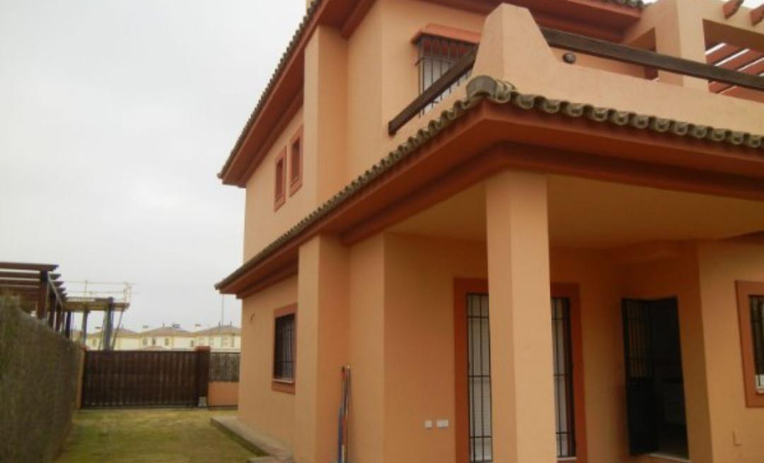 For sale of chalet in Coria del Río