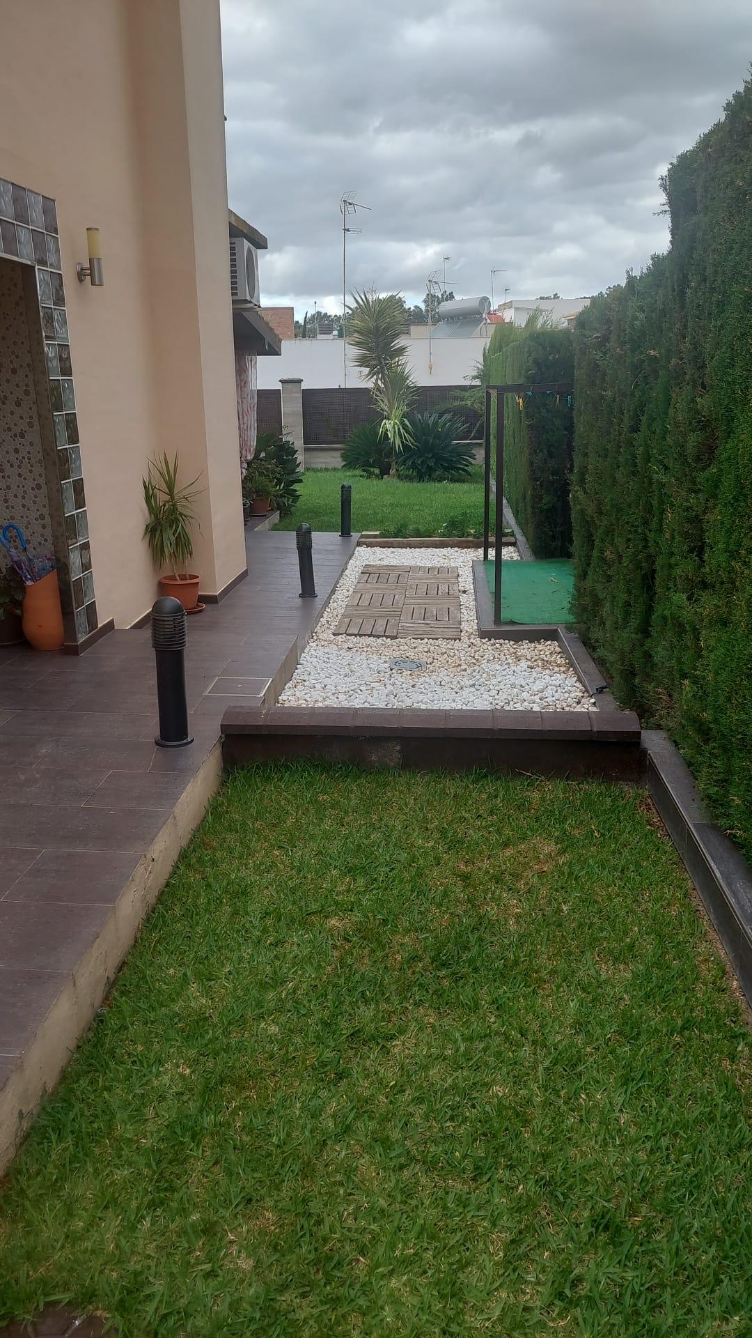 For sale of chalet in Coria del Río