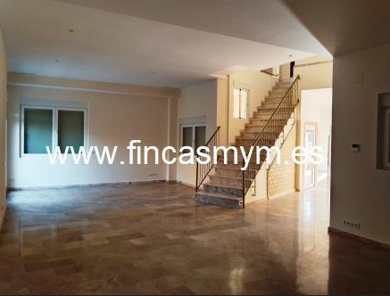 Alquiler de chalet en Bormujos