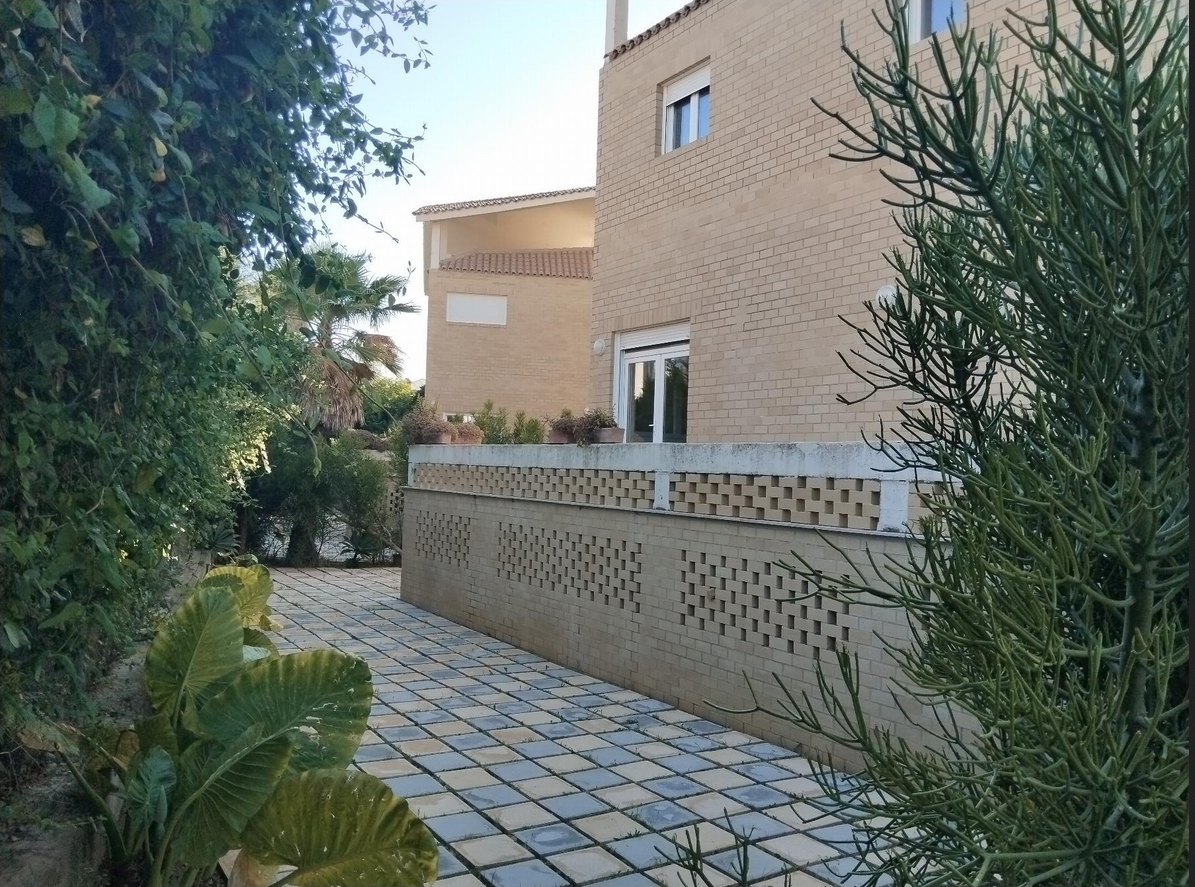 Alquiler de chalet en Bormujos