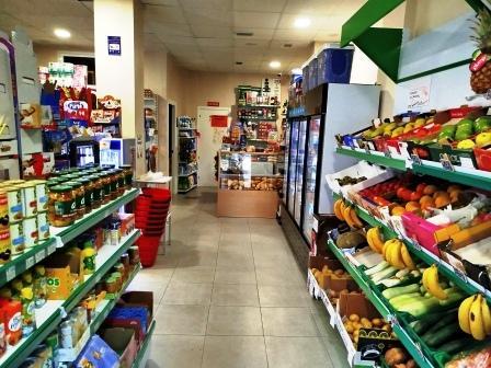 For share of commercial in Bormujos