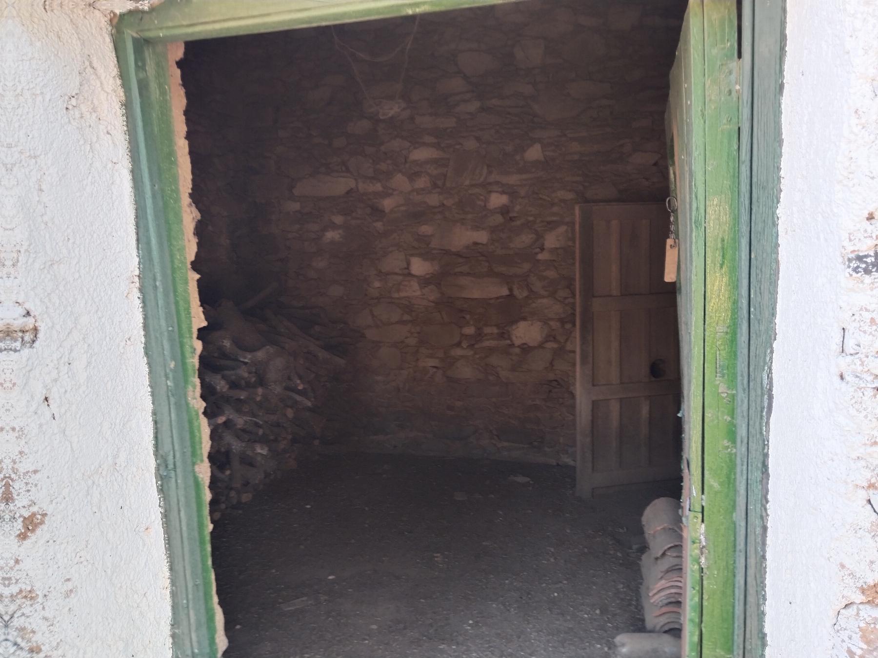 For sale of rural property in Cabeza la Vaca