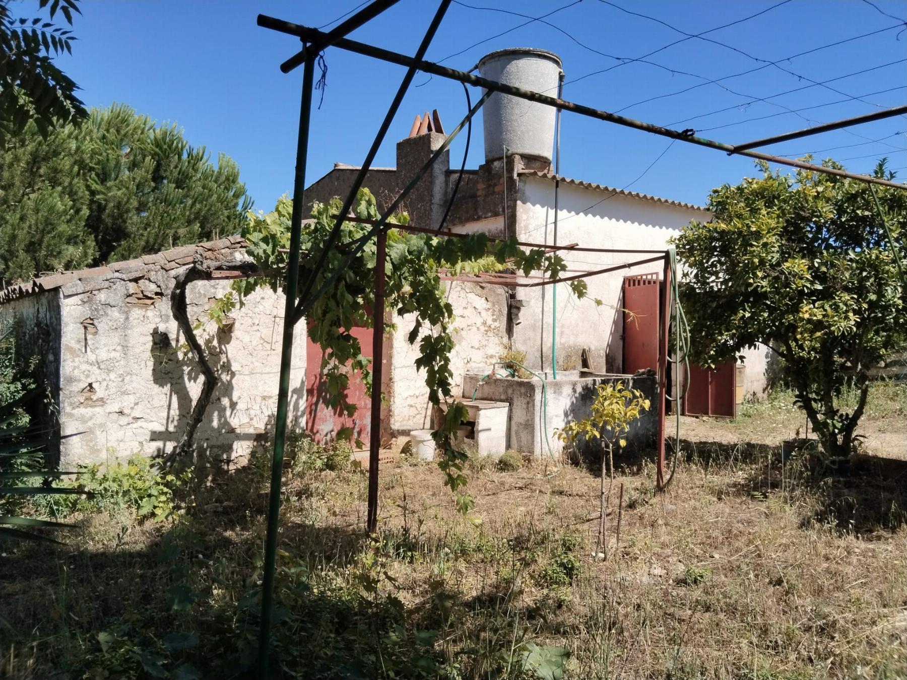 For sale of rural property in Fregenal de la Sierra