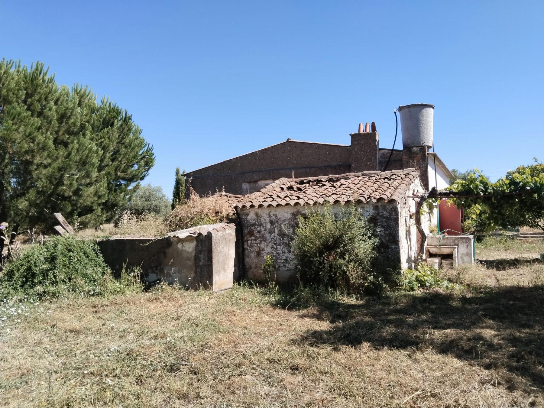 For sale of rural property in Fregenal de la Sierra