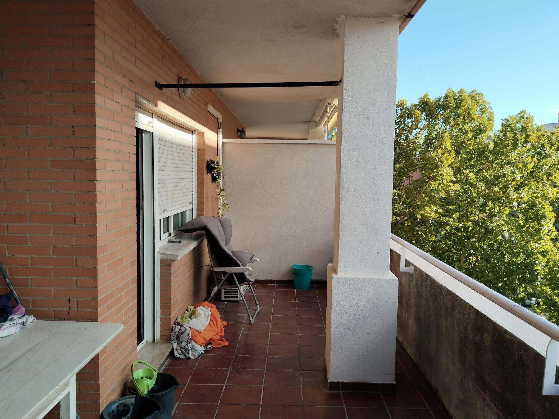 For sale of flat in Bormujos