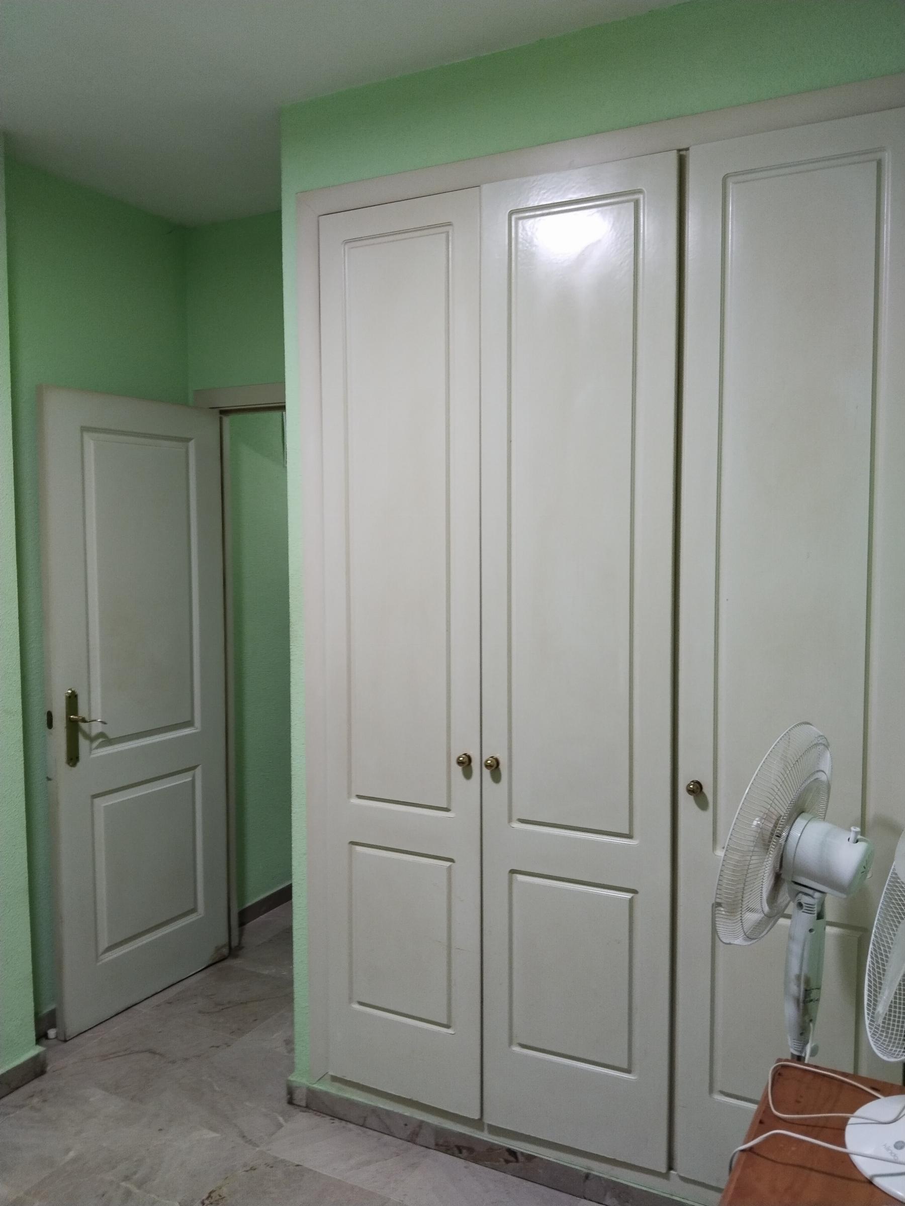 For sale of flat in Bormujos