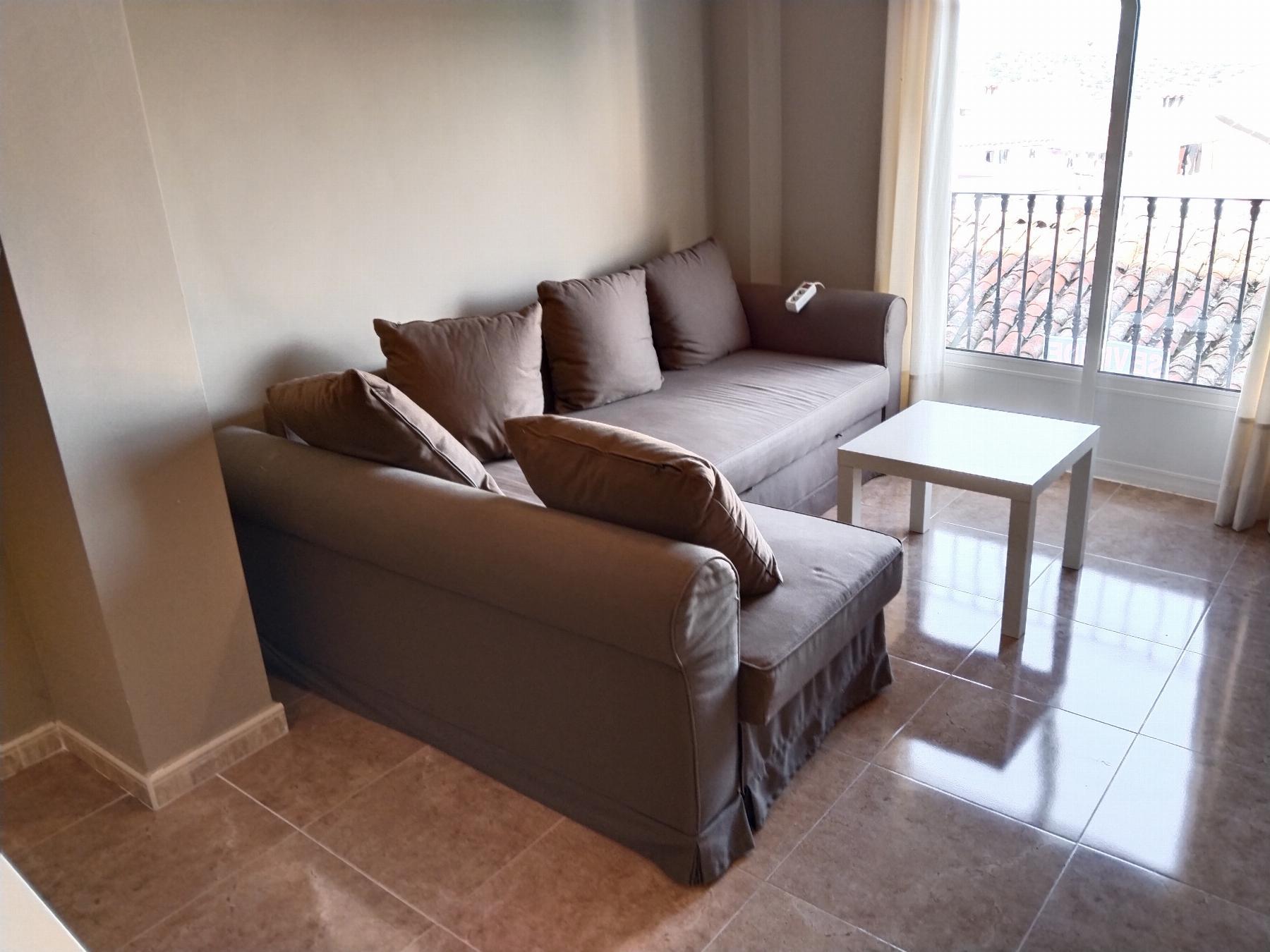 For sale of flat in Calera de León