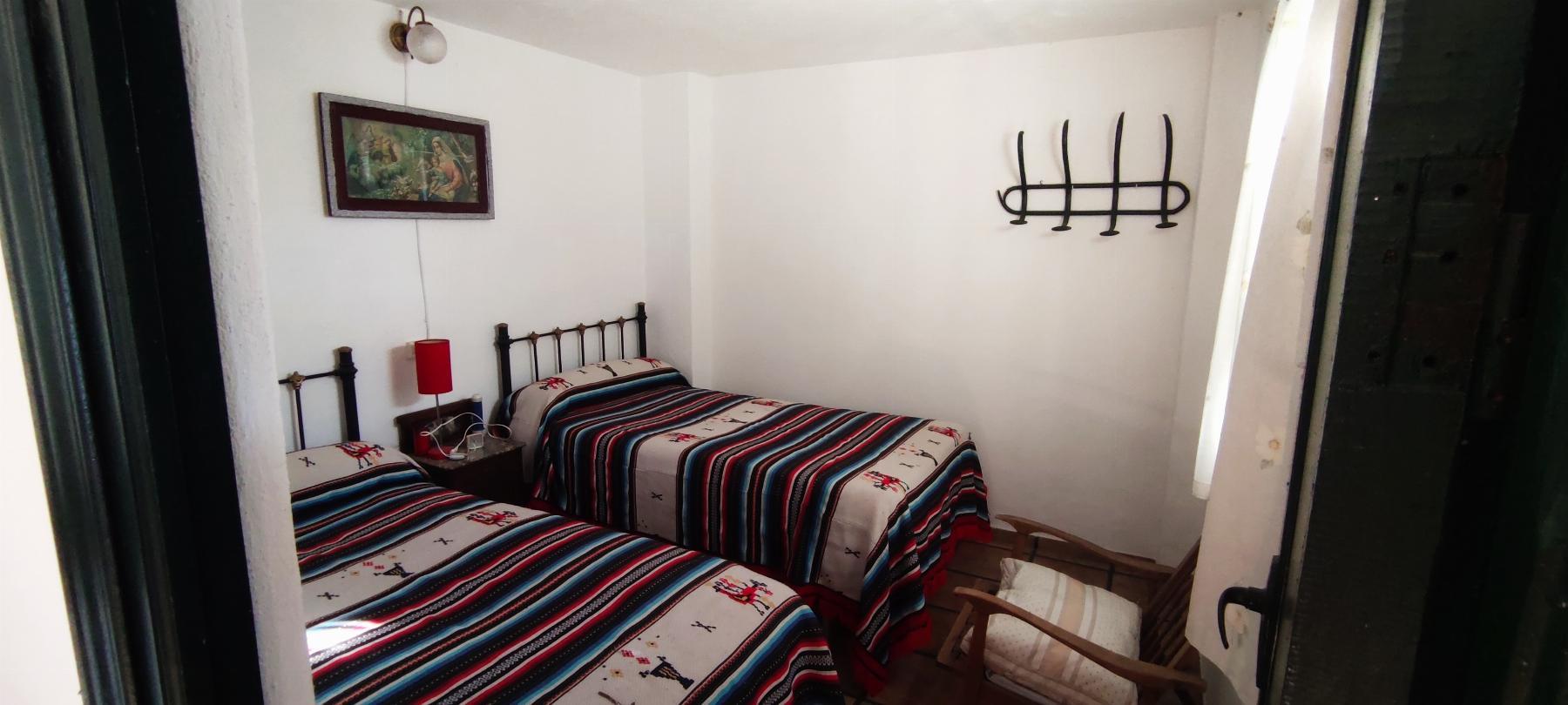 Venta de finca rústica en Fuentes de León