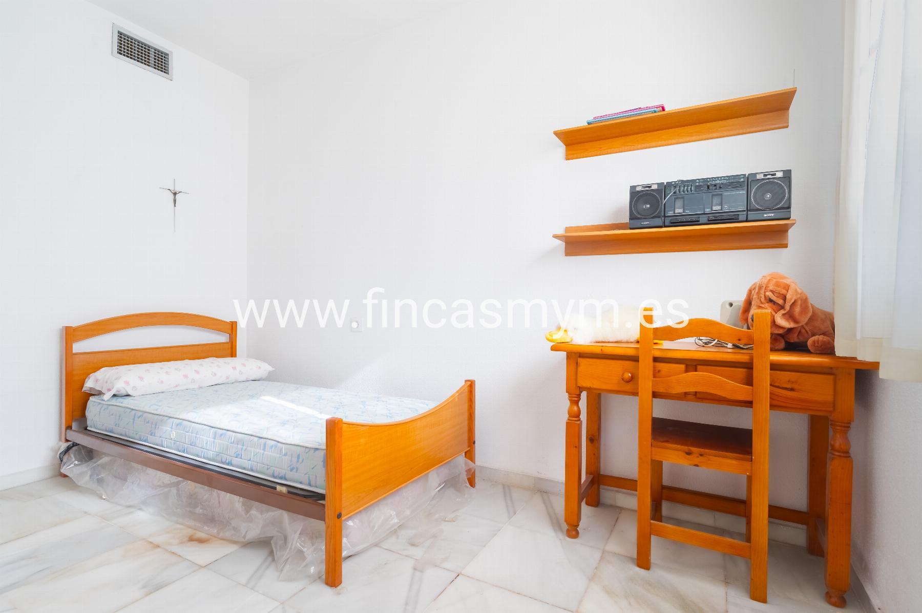 For sale of chalet in Espartinas