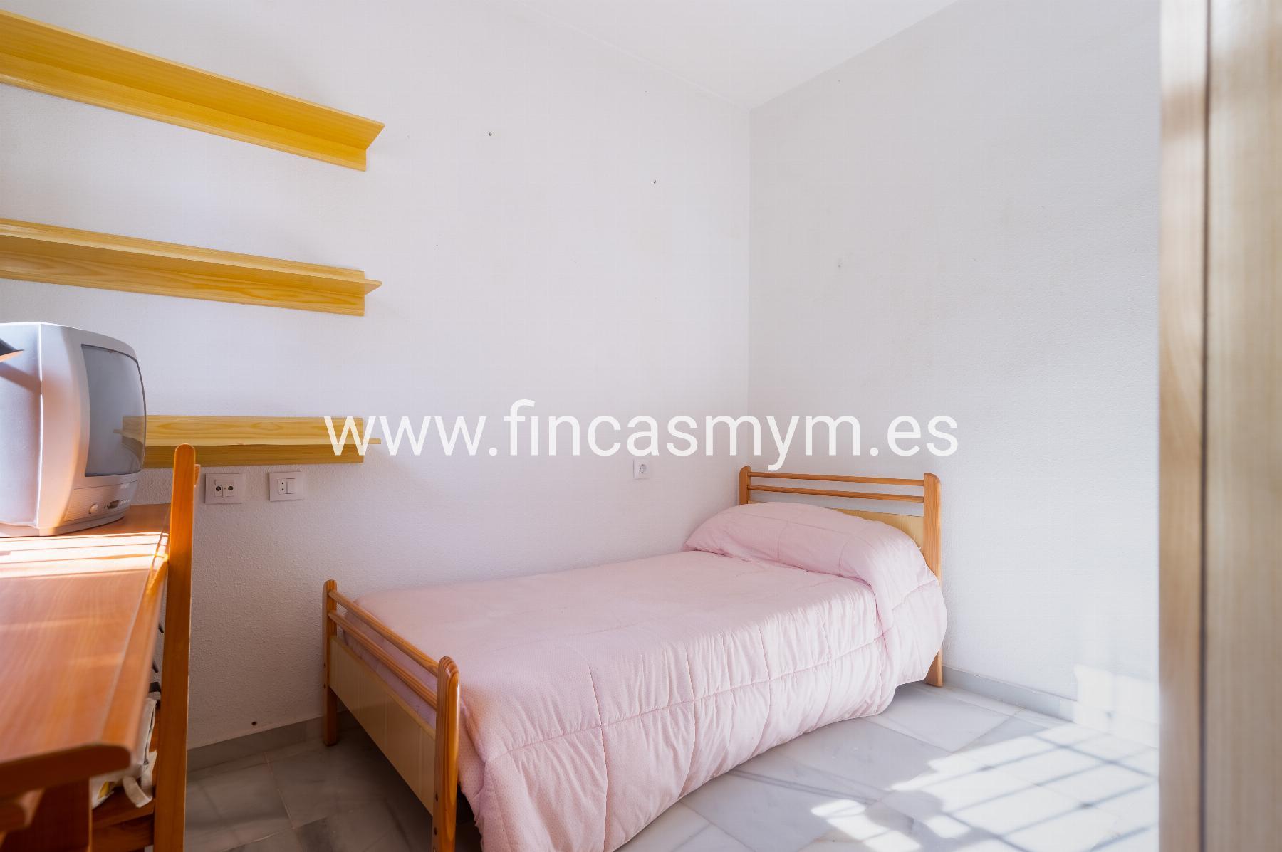 For sale of chalet in Espartinas