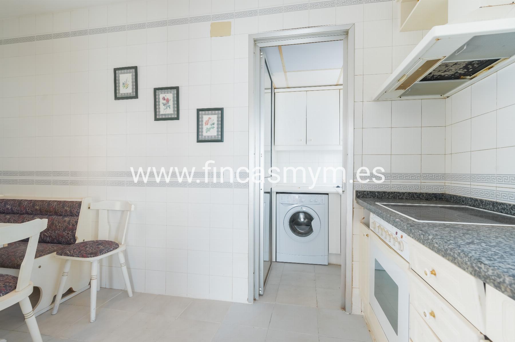 For sale of chalet in Espartinas