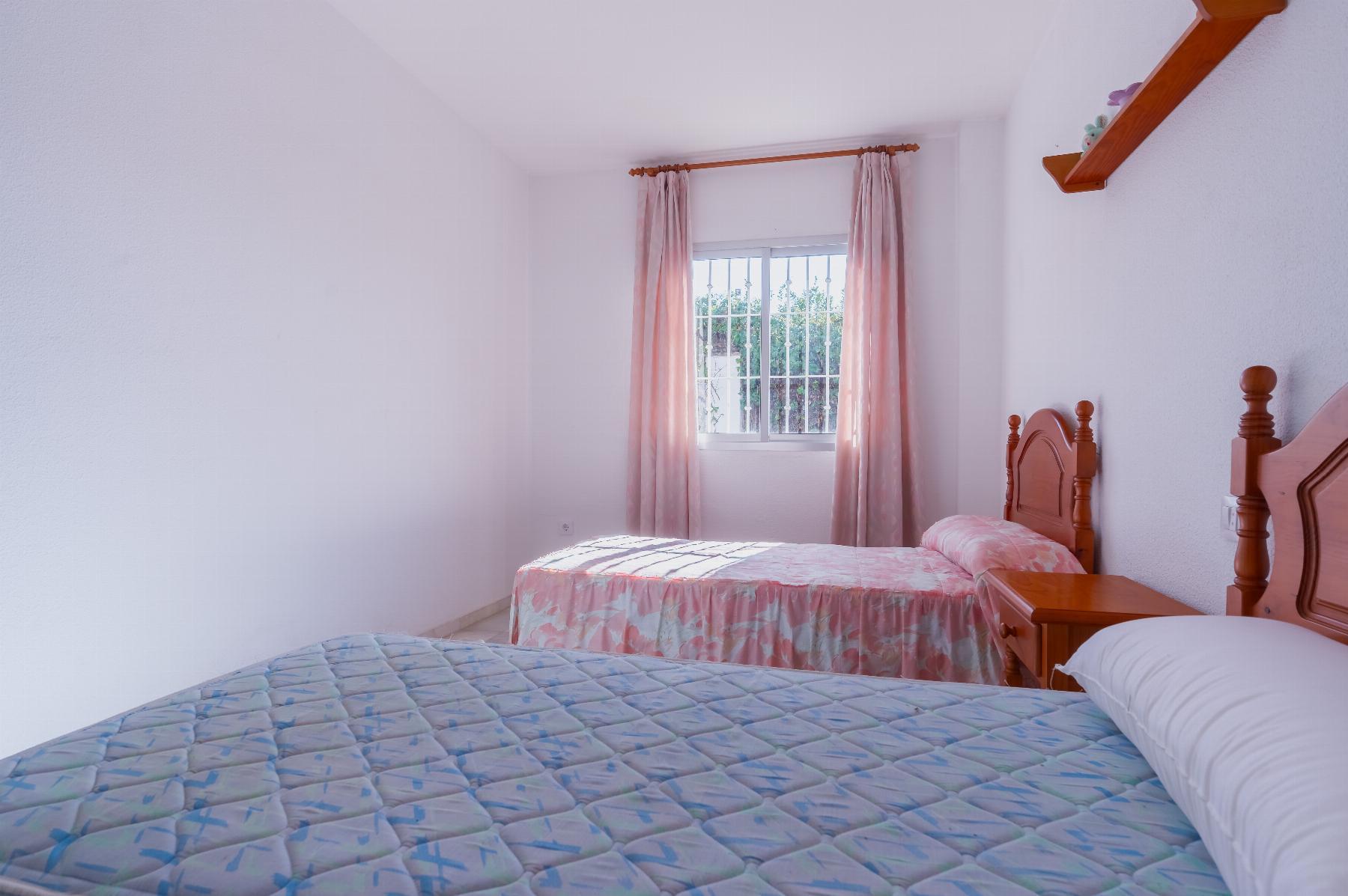 For sale of chalet in Espartinas