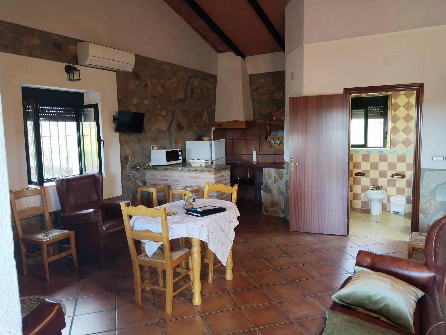 Venta de finca rústica en Fuentes de León